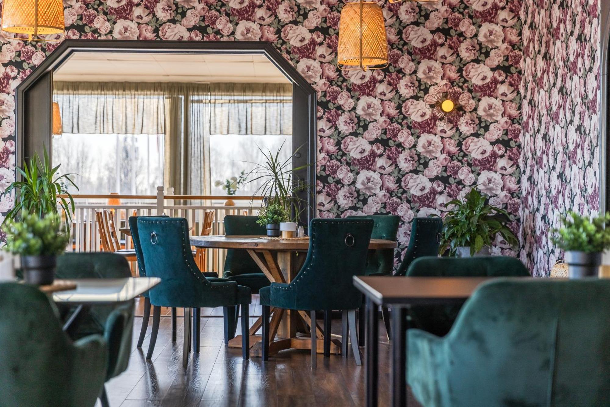 Hotell Kung Goesta By First Mora község Kültér fotó